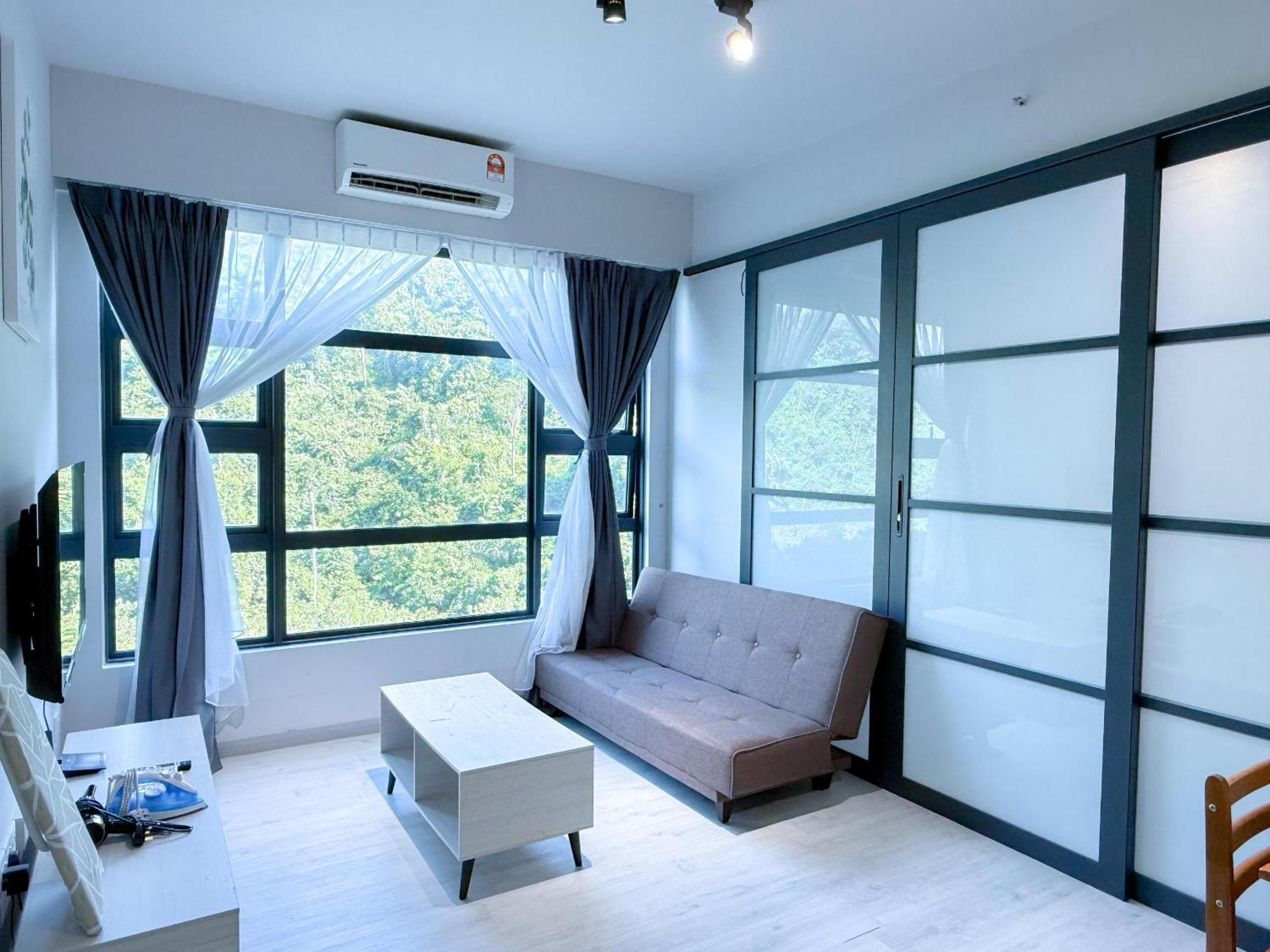 Vv Homestay Jesselton Quay Surla Sabah Mall Kk 亚庇贵赴行馆 Kota Kinabalu Esterno foto